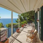 فيلة Posea Collection - La *