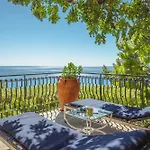 Posea Collection - La *