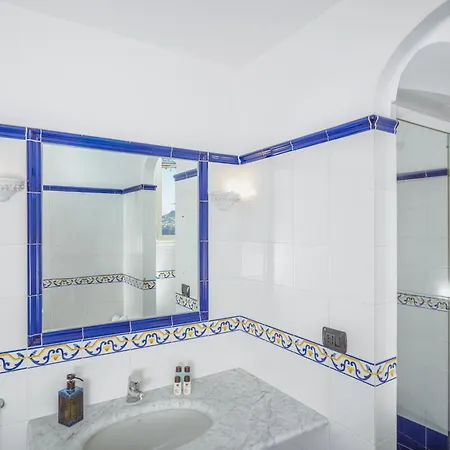Villa Posea Collection - La *